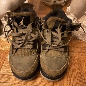 Little Kids Jordan sneakers Retro 4’s